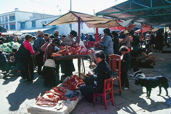 Tomsekan Market